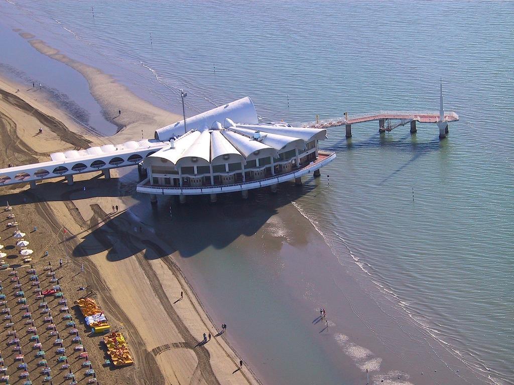 Villa Carlotta Lignano Sabbiadoro Exteriör bild